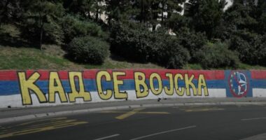 Grafitet kërcënuese në Beograd, “thirrje” ushtrisë të kthehet në Kosovë