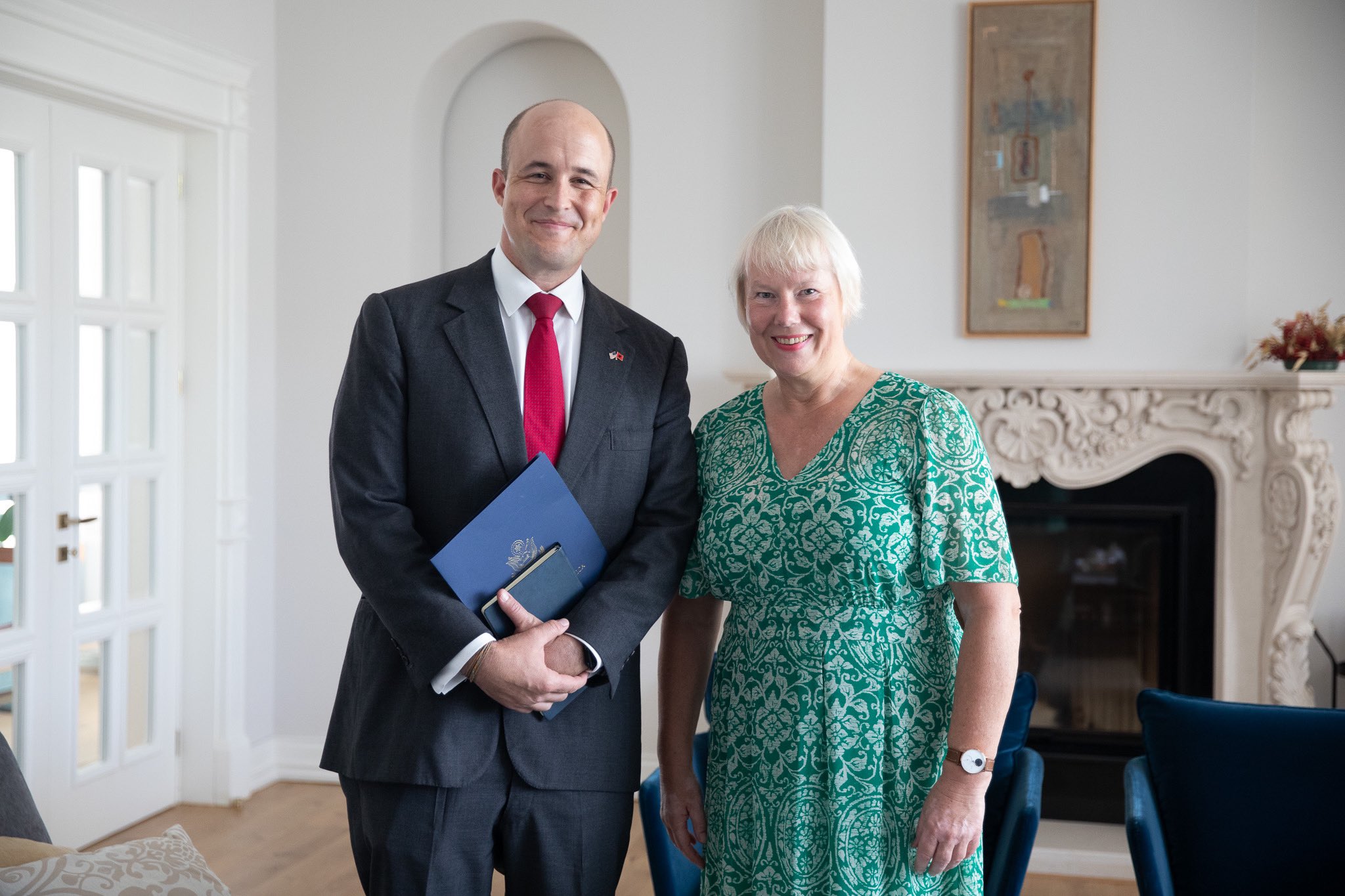Wisner takohet me ambasadoren e BE-së: SHBA dhe BE mbështesin integrimin e Shqipërisë