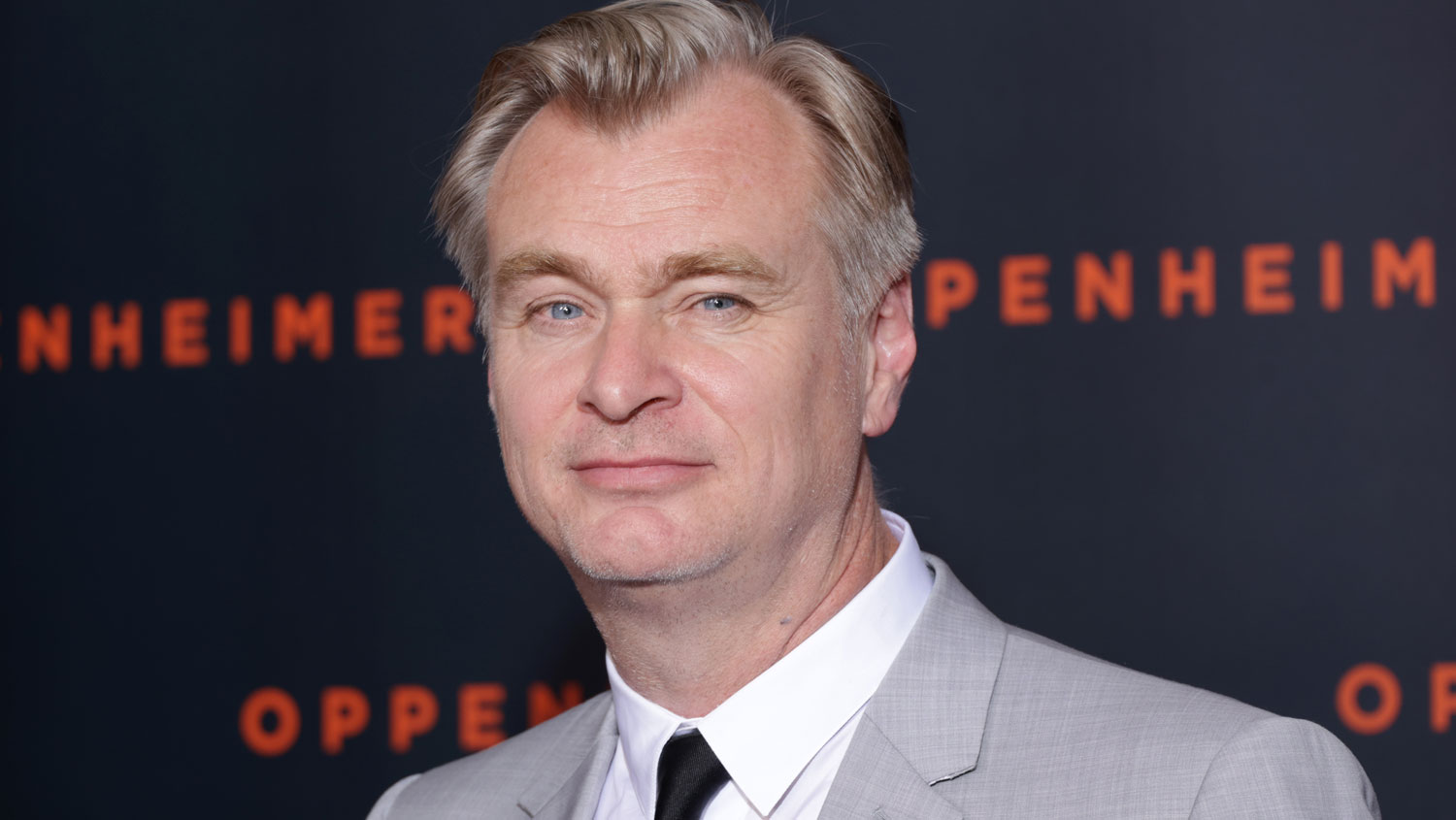 Christopher Nolan reduktoi ditët e xhirimeve të “Oppenheimer” që të kursente para