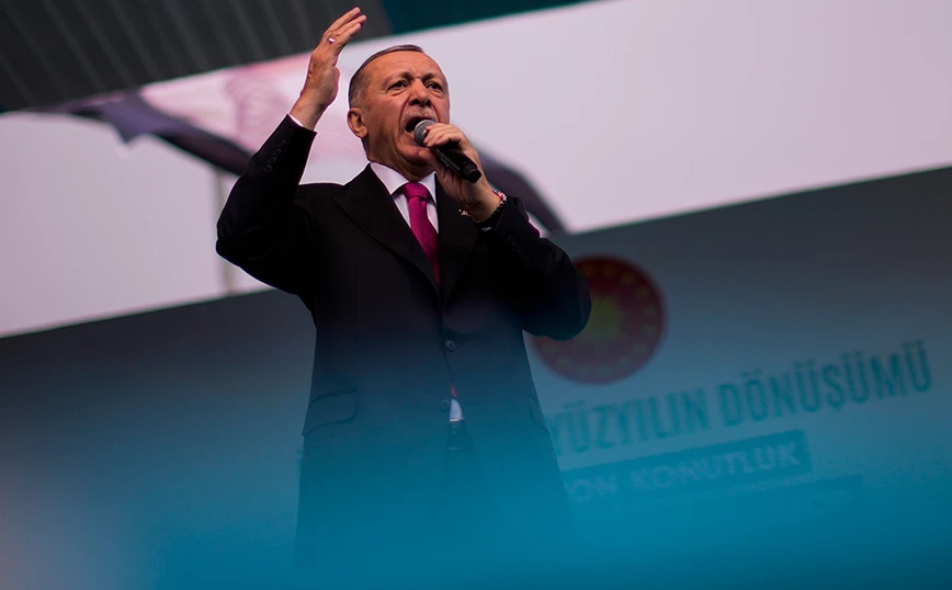 Erdogan provokon sërish: Grekët shkatërruan dhe dogjën Smirnën