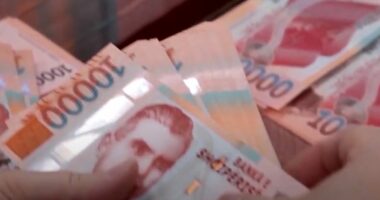 Stabilizohet euro/ Të dielën po këmbehet me 104.04 lekë