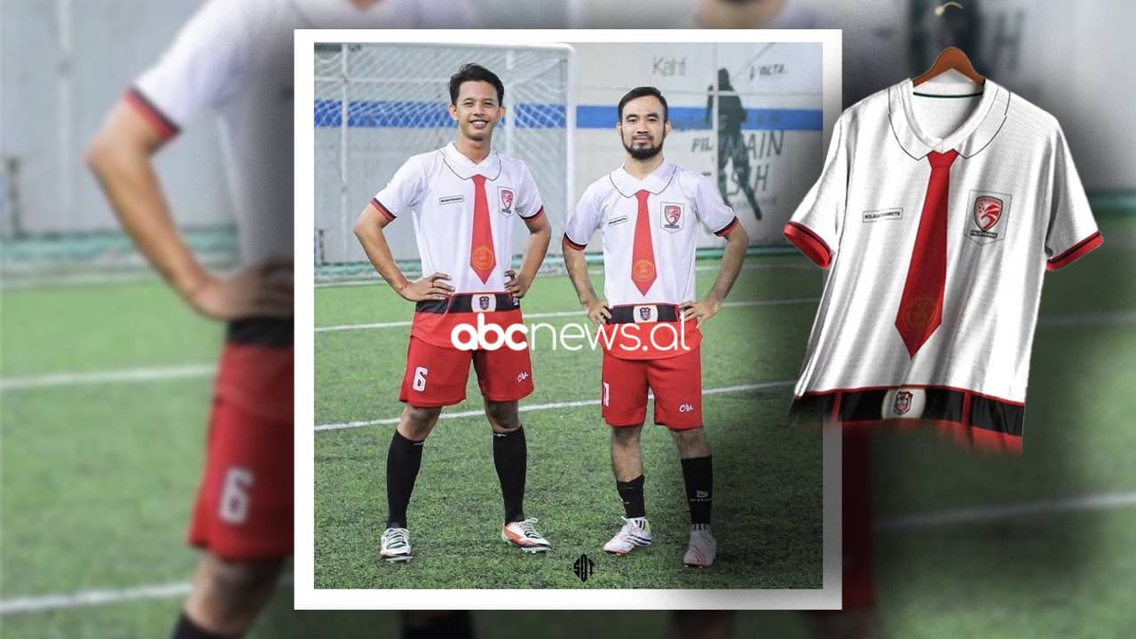 FOTO/ Ekipi indonesian “fiton” çmimin për fanellën më të shëmtuar në futboll