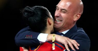 Hermoso pasi u puth nga shefi i futbollit spanjoll: U ndjeva si viktimë e dhunës