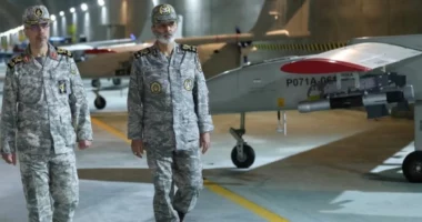 Tensionet në ngushticën e Hormuzit, Irani pajis Gardën Revolucionare me dronë dhe raketa