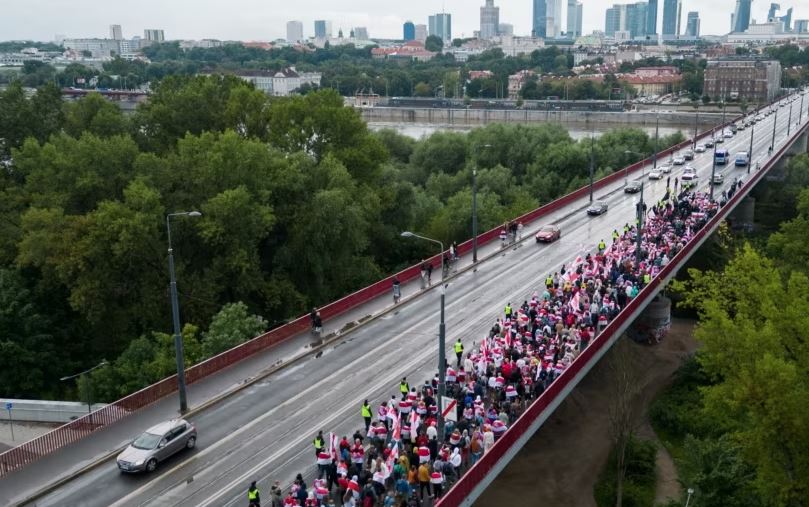 Opozita bjelloruse në mërgim, e ndarë për taktikat kundër regjimit të Lukashenkos