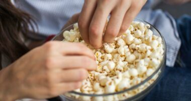 Pse duhet të hani kokoshka në vend të patatinave?