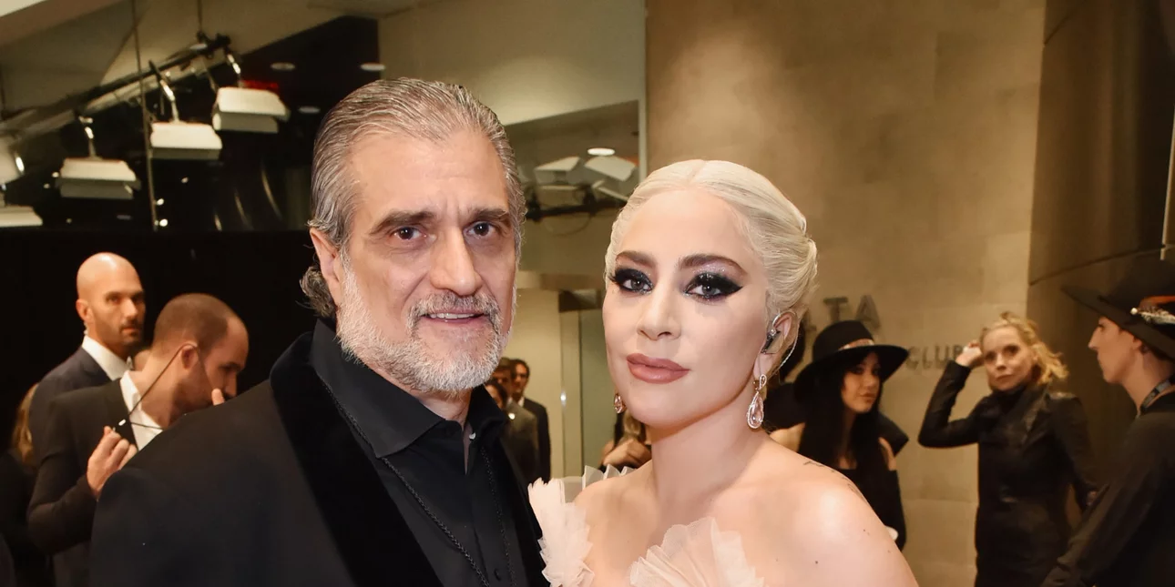 Babai i Lady Gaga-s është i tërbuar me emigrantët në Nju Jork, nis të mbledhë banorët kundër tyre
