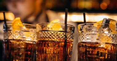 Studimi: Alkooli rrit presionin e gjakut