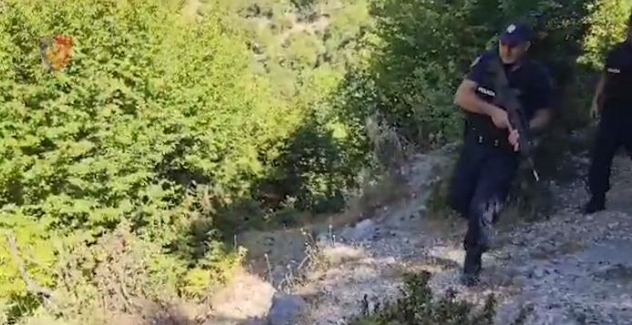 Gjykata i ‘kyç’ në burg/ Zbardhet dëshmia e tre ushtarakëve: Nuk jemi të përfshirë, s’mund ta kontrollojmë të gjithë sipërfaqen