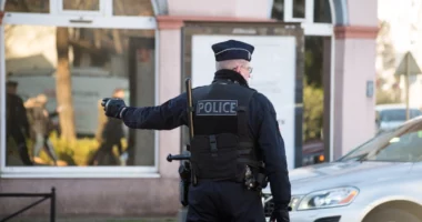 Francë, vritet nga ish-partneri një police që trajtonte rastet e dhunës në familje