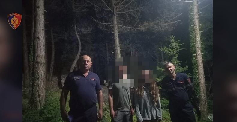 Humbën rrugën gjatë natës në Orikum, policia gjen pas 4 orësh kërkime turistët francezë