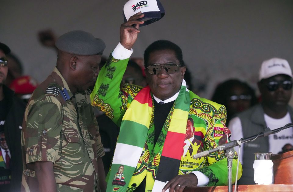 Presidenti i Zimbabve thirrje qytetarëve: Votoni për mua dhe do të shkoni në parajsë