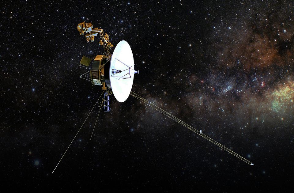 NASA bëri aksidentalisht lëvizjen e gabuar dhe humbi kontaktin me Voyager 2