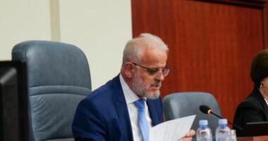 Shkup, hapet seanca për ndryshimet e Kushtetutës