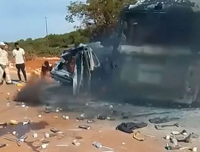 Shkuan për t’i ardhur në ndihmë Libisë, autobusi i vullnetarëve grek përfshihet në aksident, 7 të vdekur