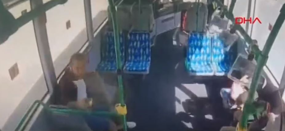 Aksident i frikshëm/Autobusi humb kontrollin, 5 të plagosur në Turqi