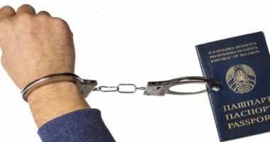 Lukashenko ngre kurth me pasaporta për kundërshtarët