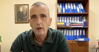 Më pak nxënës në Elbasan, dy shkolla të mbyllura/ Më pak nxënës dhe në Vlorë