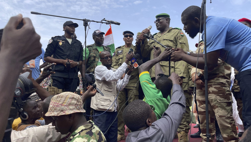 Niger/ Junta akuzon Francën për një ndërhyrje të mundshme ushtarake