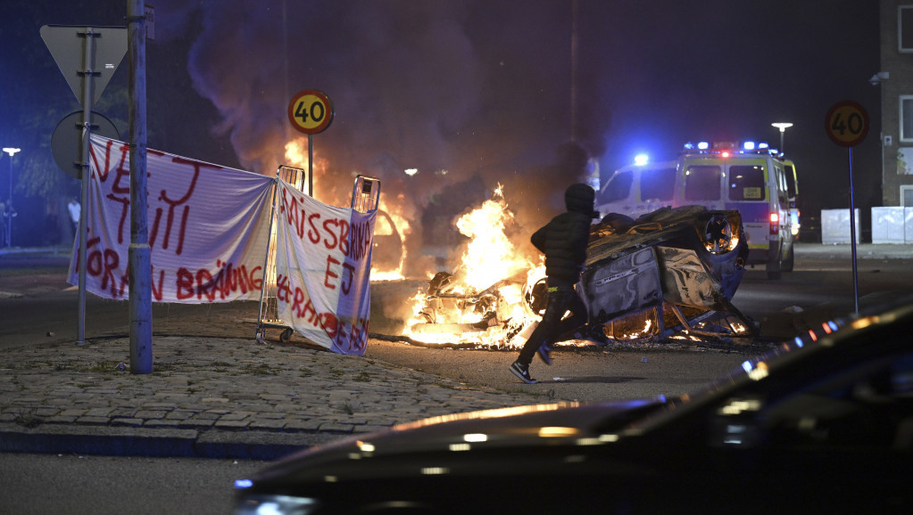 Suedi/ Përleshje pas djegies së një kopje të Kuranit, tre të arrestuar