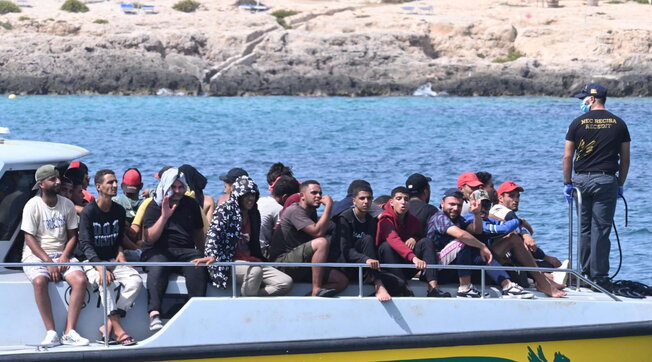 OKB për emigrantët në Lampedusa: Italia nuk mund të lihet vetëm