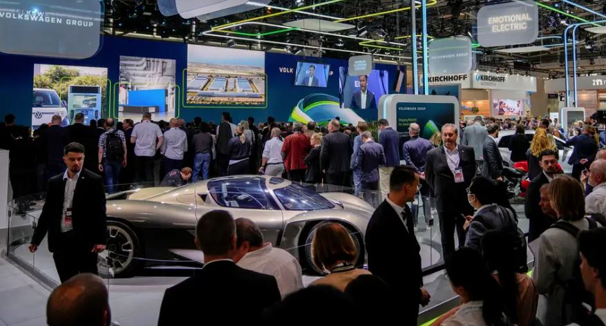 Gjermania do t’u bashkohet liderëve në automobilët elektrikë