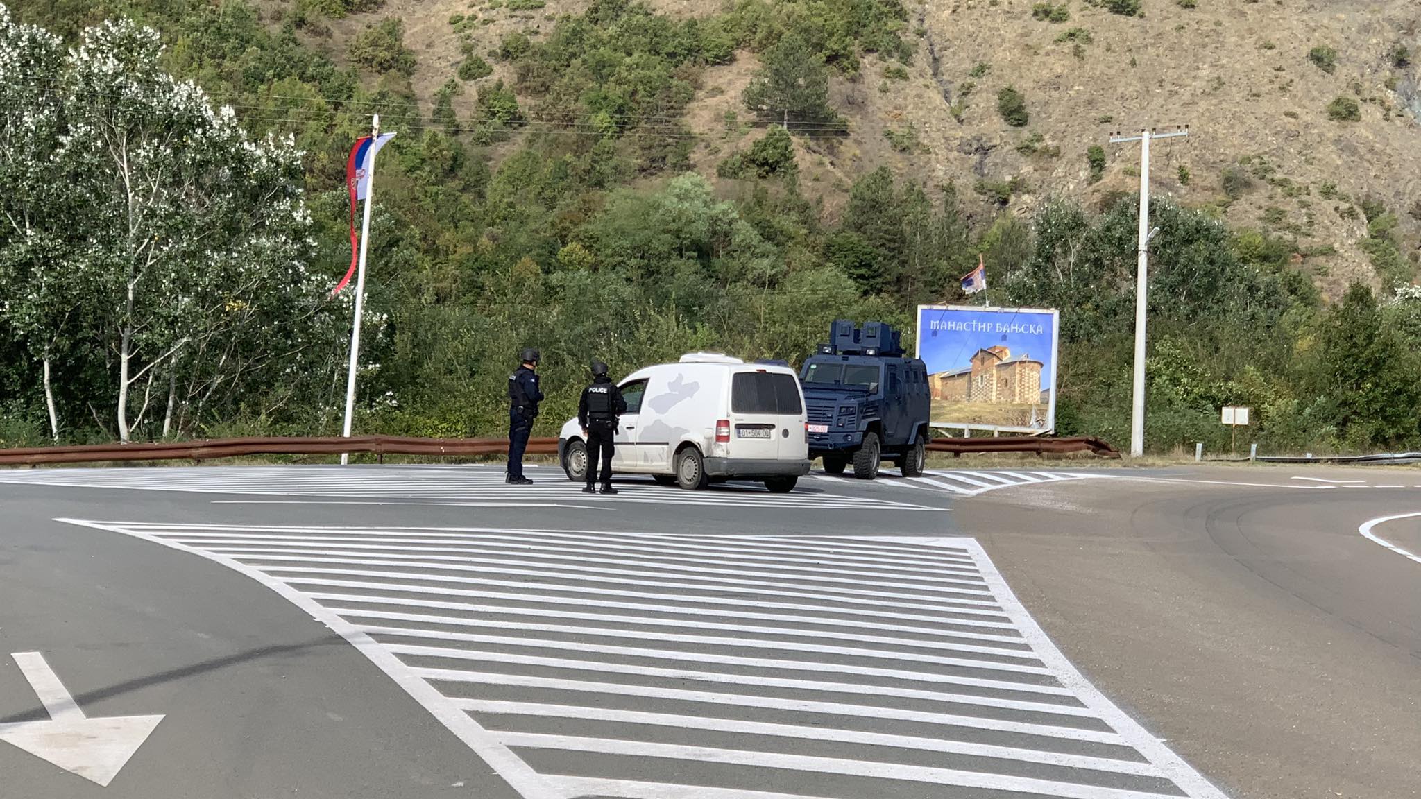 Sulmi terrorist në Banjskë, policia kryen kontrolle në pesë lokacione në veri