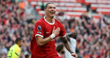 VIDEO/ Chelsea zhg&euml;njen s&euml;rish, Liverpool e Brighton b&euml;jn&euml; &ldquo;detyr&euml;n&rdquo; n&euml; &ldquo;sht&euml;pi&rdquo;