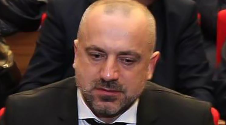 Jep dorëheqjen nënkryetari i Listës Serbe, Milan Radoiçiç