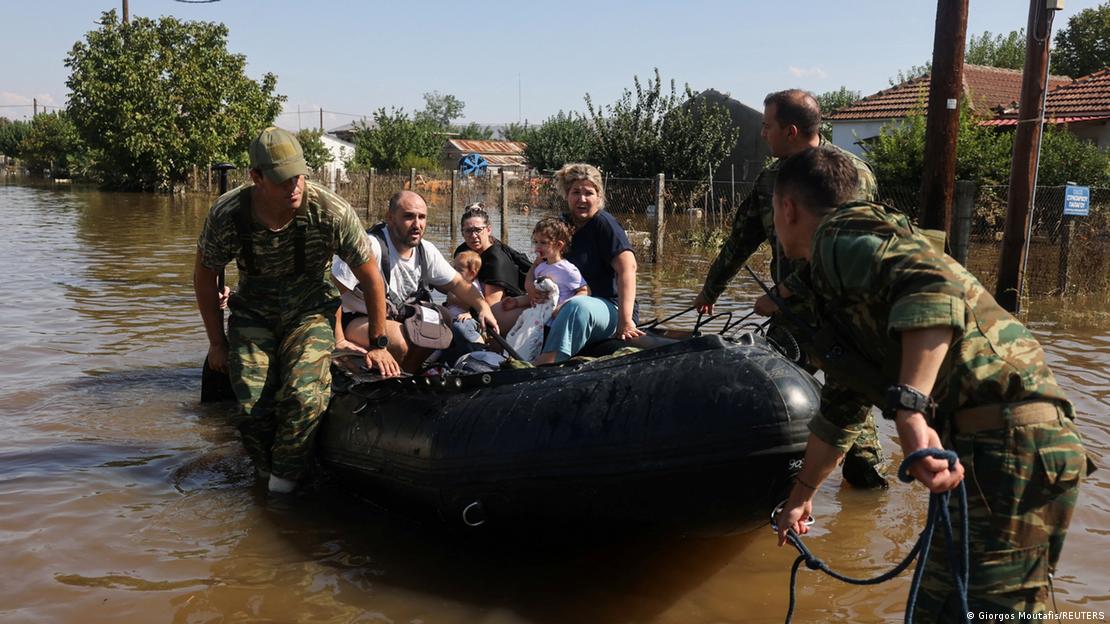 Greqi, vazhdon puna e emergjencës në rajonet e përmbytjeve