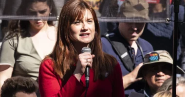 Ylli i filmave të “Harry Potter” bëhet nënë për herë të parë