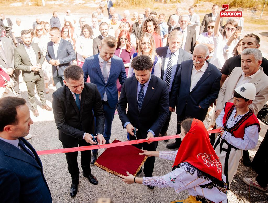 Abazoviç hap shkollën e vetme shqip në Rozhaj