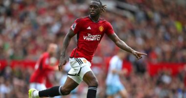 Tjetër “tronditje” për Ten Hag, anësori i mbrojtjes disa javë jashtë fushave  