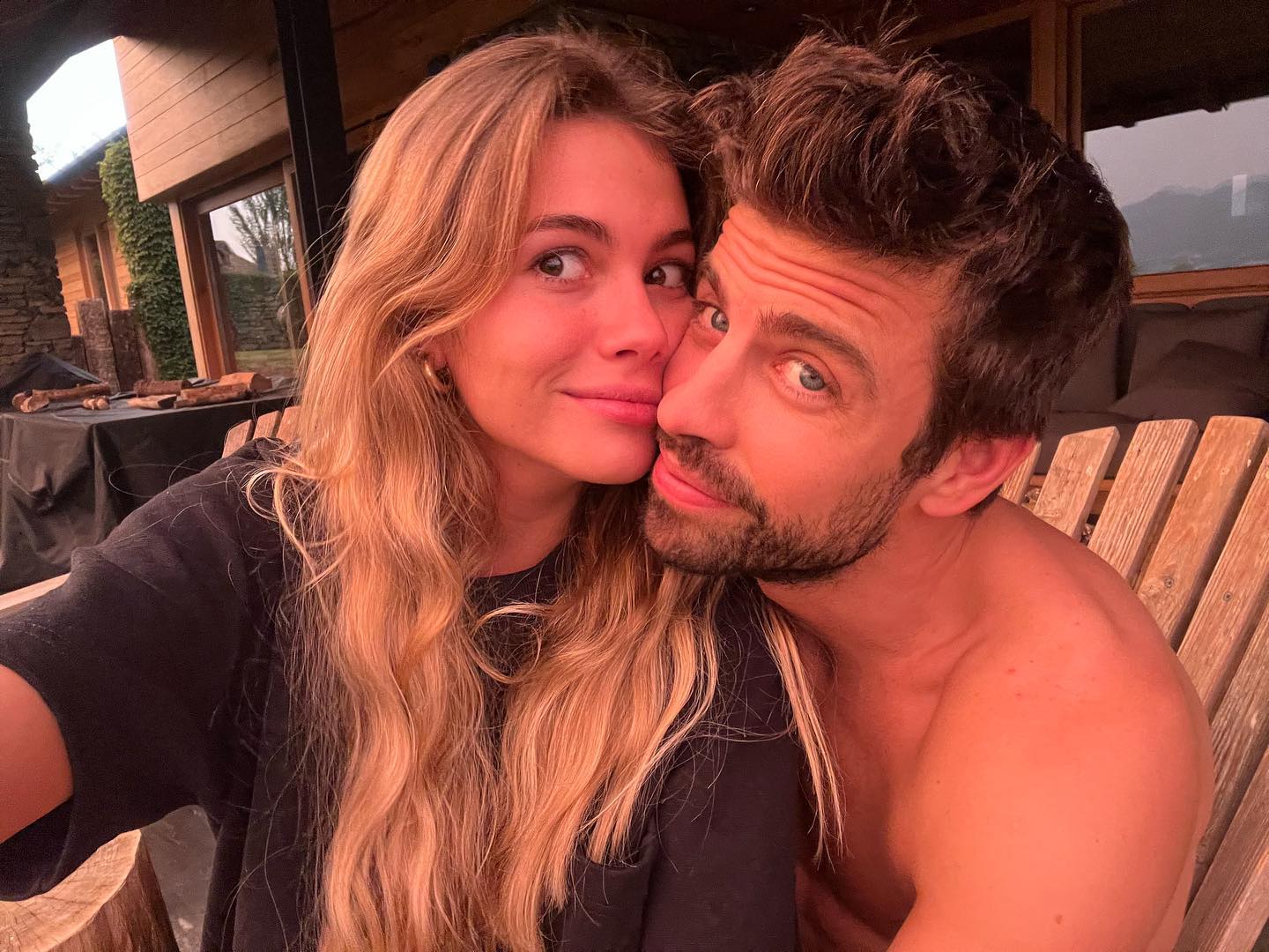 Gerard Piqué pushime romantike me Clara Chía, tërheq vëmendjen me fotot provokuese