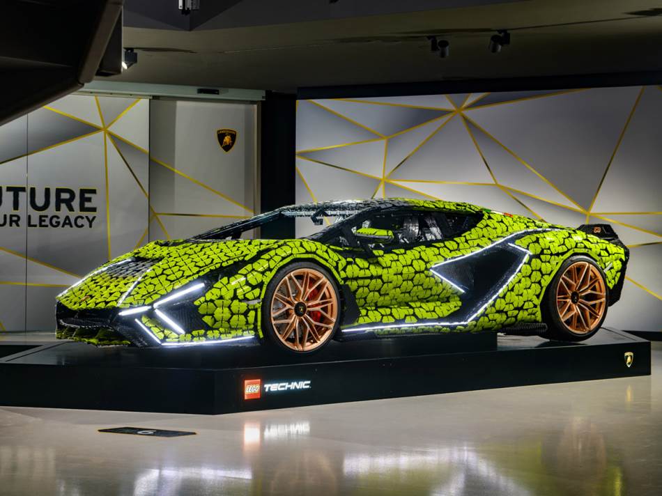 Ndërtohet, pas një viti, punë Lamborghini me 400,000 copëza Lego