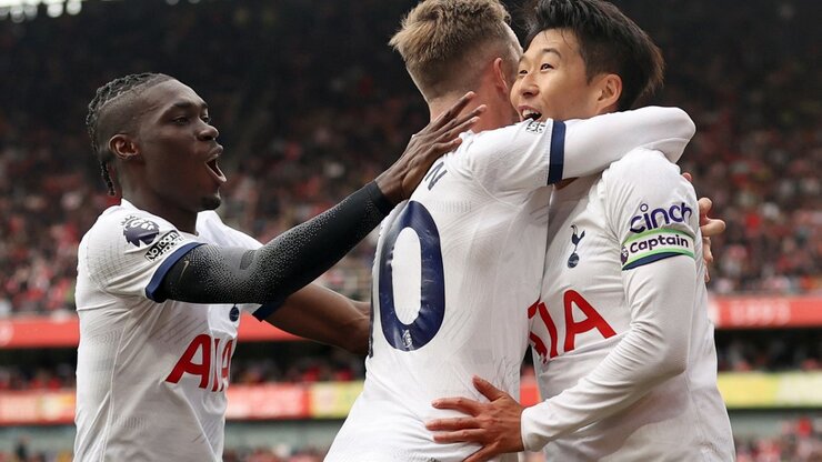 VIDEO/ Son “hero” i Tottenham, Arsenal e Spurs e mbyllin “derbin e Londrës” në “paqe”