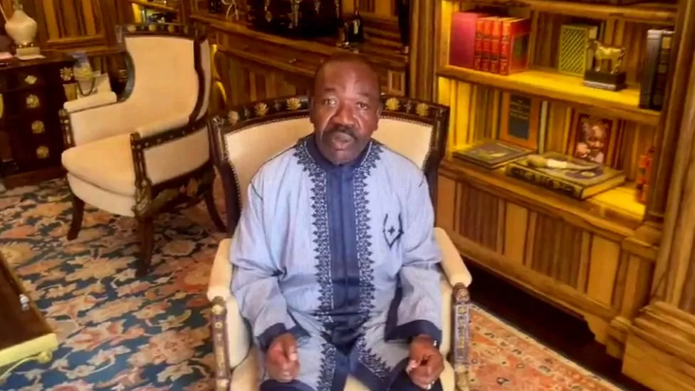 Junta ushtarake liron presidentin e rrëzuar të Gabonit