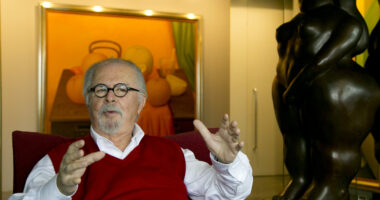 “Piktori i dhunës dhe paqes”, ndërron jetë artisti i famshëm kolumbian