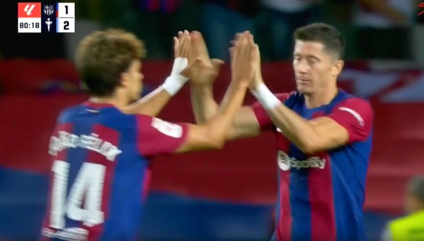 VIDEO/ Barça futet në lojë, Lewandowski ngushton shifrat