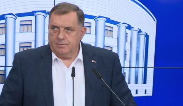 Dodik refuzon të deklarohet para gjykatës së Bosnjës: Nuk e kuptoj aktakuzën