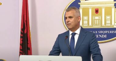 Dule denoncon Censin: Regjistrues në terren po ndryshojnë të dhënat e minoritarëve