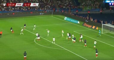 VIDEO/ Franca në avantazh ndaj Irlandës, Tchouameni shënon një gol të jashtëzakonshëm