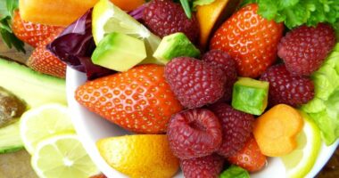 Kalifornia jep frutat dhe perimet me recetë në vend të ilaçeve