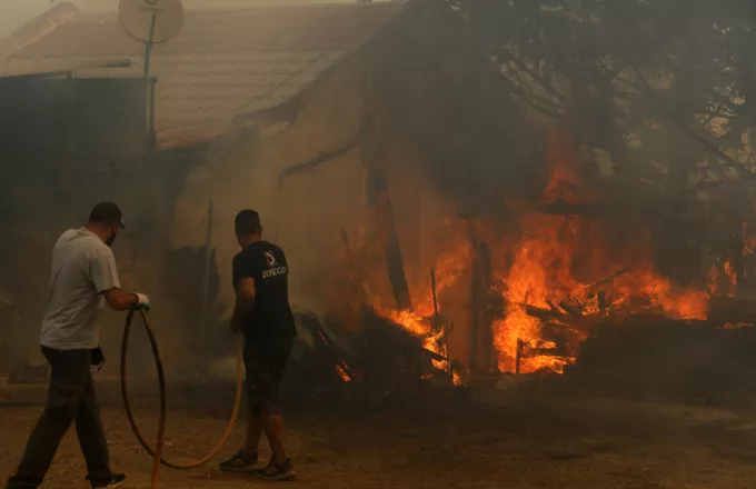 Analiza e BBC: Zjarret në Greqi ndër 6 fenomenet ekstreme të motit që goditën planetin këtë verë