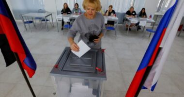 Zgjedhjet në rajonet e pushtuara të Ukrainës, Britania vendos sanksione të reja ndaj Rusisë