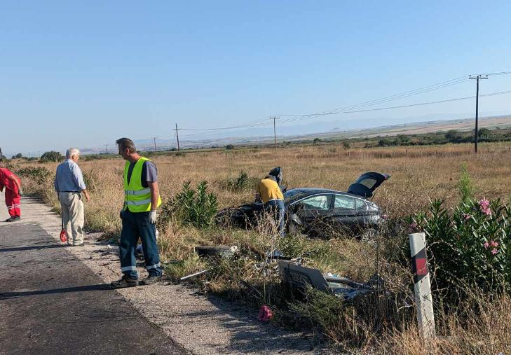 Aksident i rëndë në Greqi/ Përplasen dy makina dhe një autobus, 3 viktima dhe 25 të plagosur