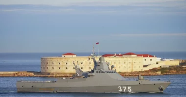 Kievi shkatërron 2 anije ruse në Detin e Zi