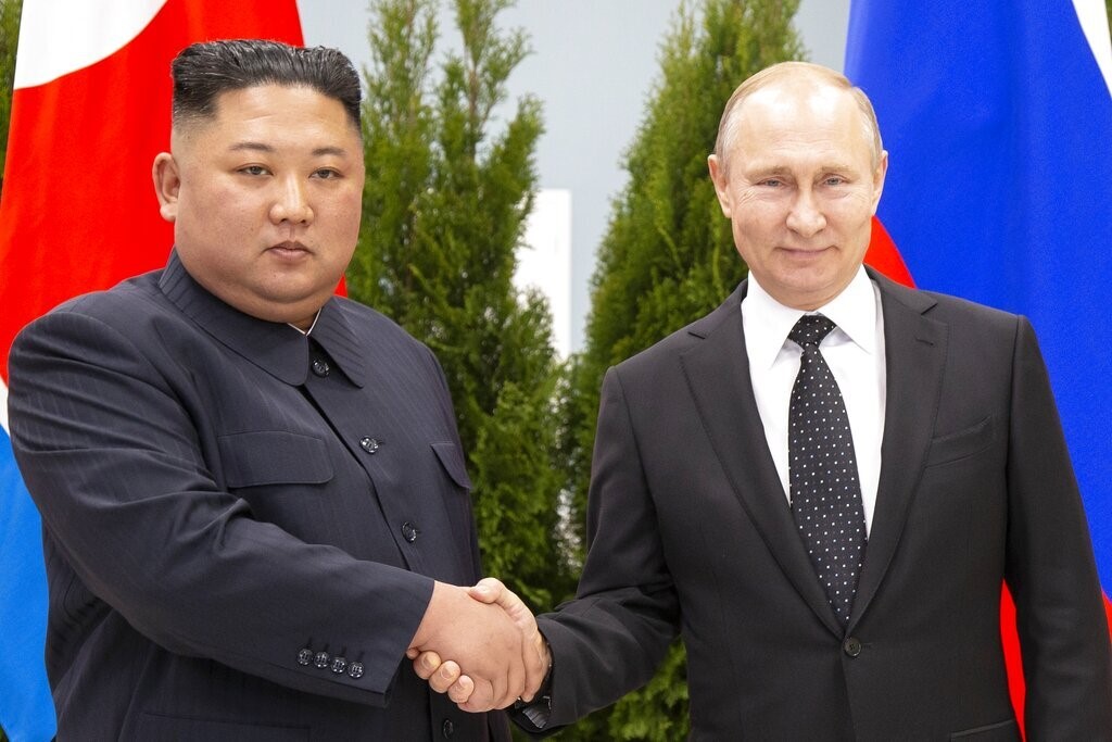 Mediat amerikane: Kim Jong Un planifikon të takohet me Putin në Rusi këtë muaj