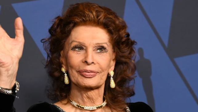 Sophia Loren dërgohet me urgjencë në spital, futet menjëherë në sallën e operacionit