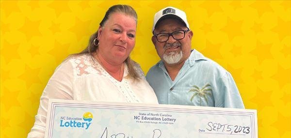 Nisen për plazh pas martesës, çifti fiton çmimin 1 milion dollarë në lotari